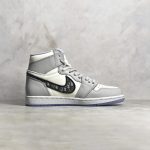 Air Jordan 1 Retro High Dior - Image 2