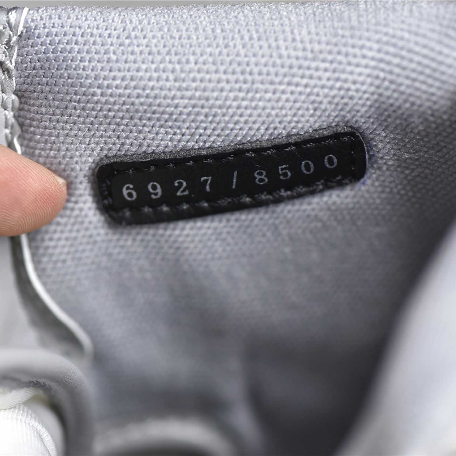 f29007ab Air Jordan 1 Retro High Dior - Image 8